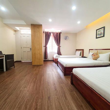 Quan Quan Hotel Дананг Екстер'єр фото