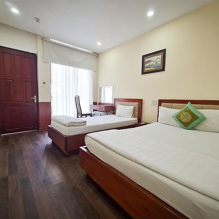 Quan Quan Hotel Дананг Екстер'єр фото