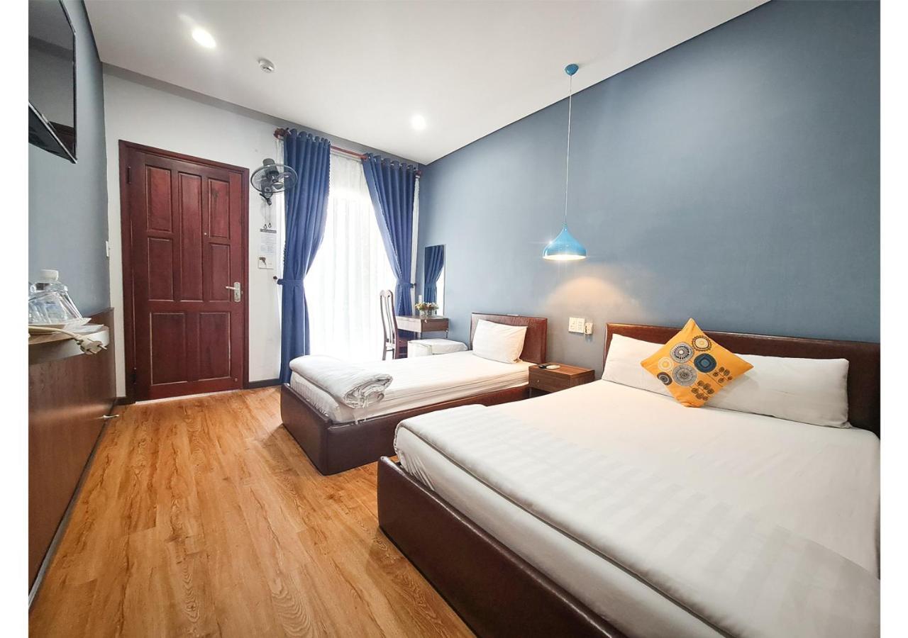 Quan Quan Hotel Дананг Екстер'єр фото