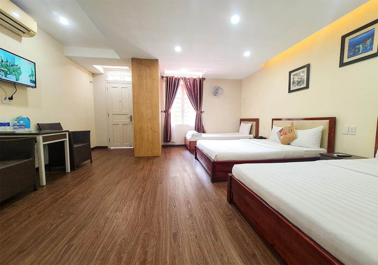 Quan Quan Hotel Дананг Екстер'єр фото