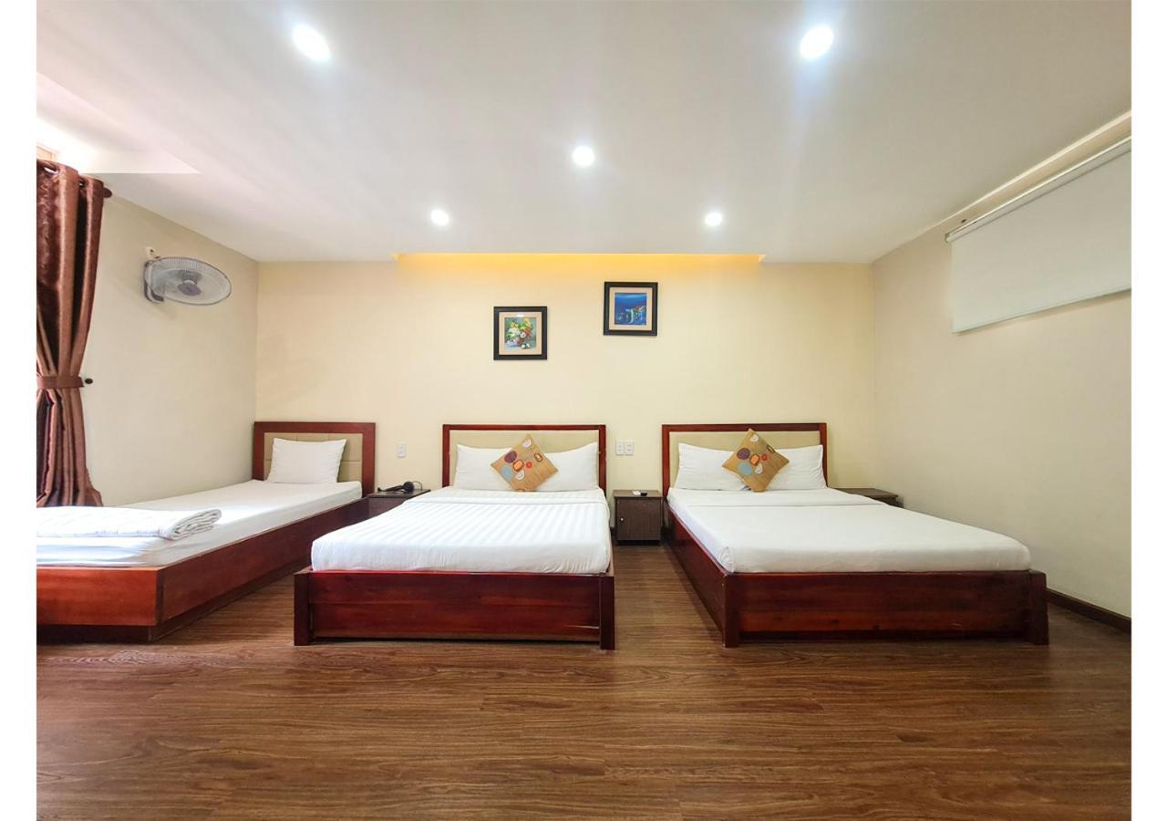Quan Quan Hotel Дананг Екстер'єр фото