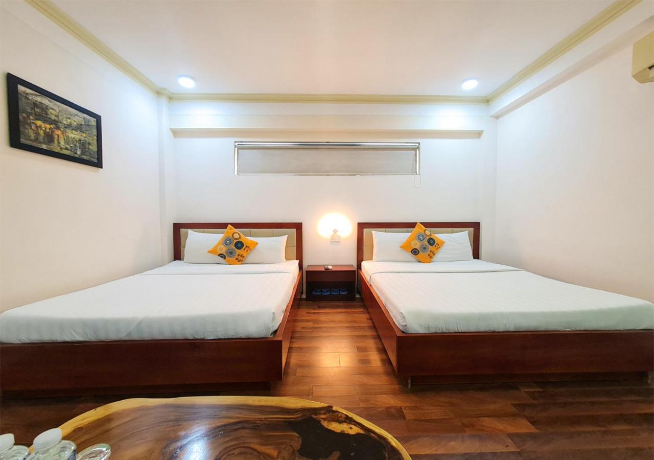 Quan Quan Hotel Дананг Екстер'єр фото