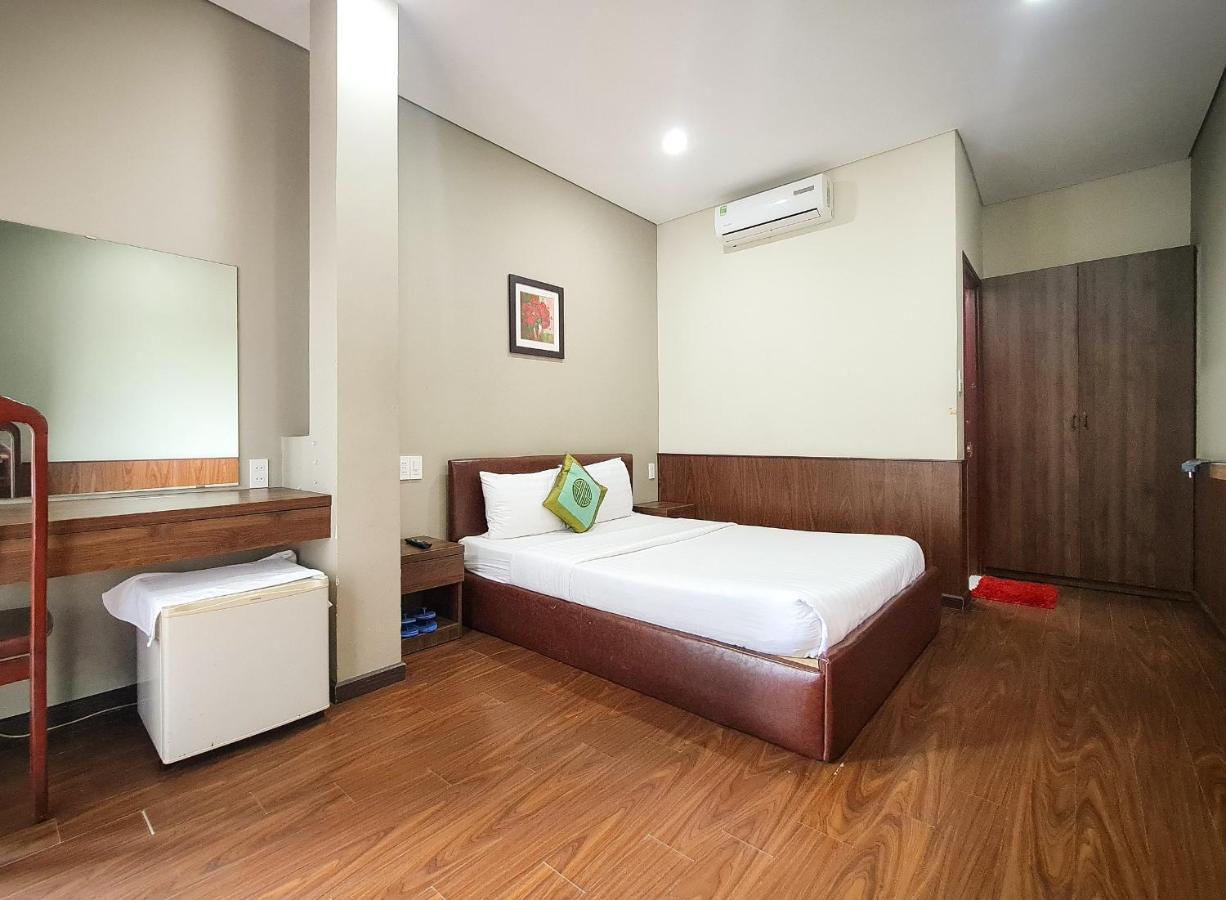 Quan Quan Hotel Дананг Екстер'єр фото