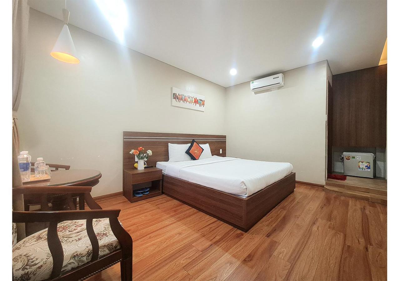 Quan Quan Hotel Дананг Екстер'єр фото
