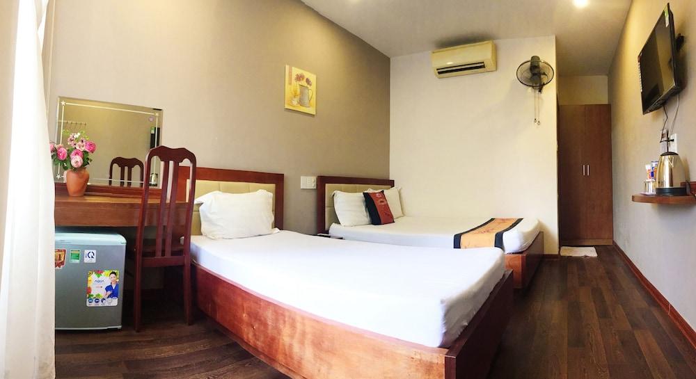 Quan Quan Hotel Дананг Екстер'єр фото