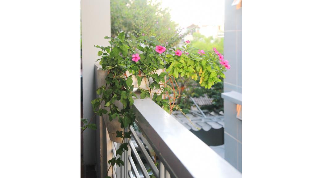 Quan Quan Hotel Дананг Екстер'єр фото