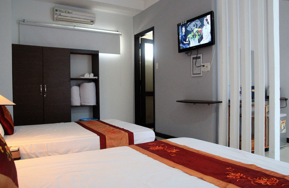 Quan Quan Hotel Дананг Екстер'єр фото